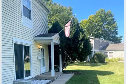 683 Cleo Court #683, Wheeling, IL 60090 - Photo 3