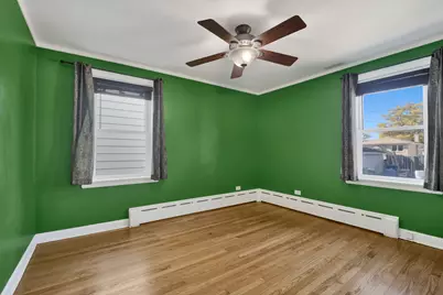 9304 S Utica Avenue, Evergreen Park, IL 60805 - Photo 11