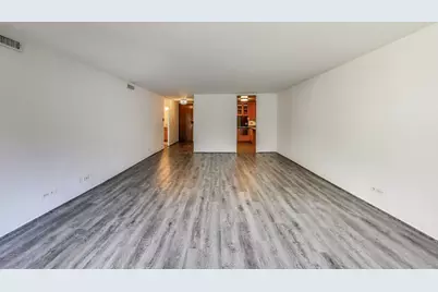 201 E Chestnut Street #19F, Chicago, IL 60611 - Photo 5