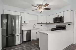 516 W Weathersfield Way, Schaumburg, IL 60193 - Photo 5