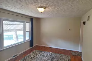 101 E Lincoln St, Sidell, IL 61876 - Photo 3