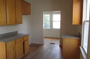 1324 Clinton Ave, Berwyn, IL 60402 - Photo 3