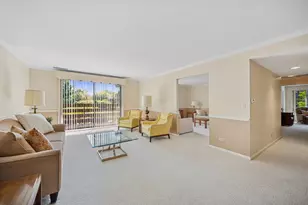 2000 Chestnut Ave, Glenview, IL 60025 - Photo 7