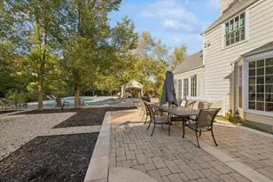 2122 Middlefork Rd, Northfield, IL 60093 - Photo 9