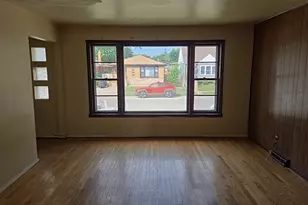 413 Greenbay Ave, Calumet City, IL 60409 - Photo 9