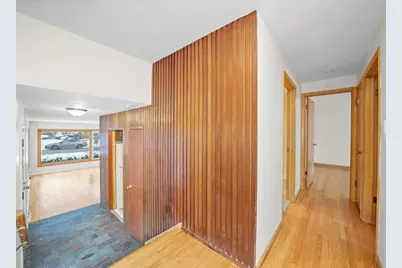 16049 Minerva Avenue, South Holland, IL 60473 - Photo 9