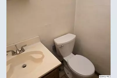 1594 E County Rd 1500, Carthage, IL 62321 - Photo 11