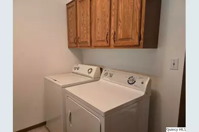 1594 E County Rd 1500, Carthage, IL 62321 - Photo 5