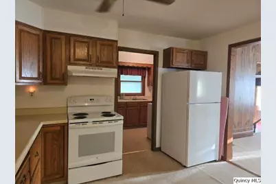 1594 E County Rd 1500, Carthage, IL 62321 - Photo 3