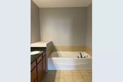 275 E Railroad Avenue #301, Bartlett, IL 60103 - Photo 15