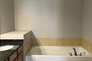 275 E Railroad Ave, Bartlett, IL 60103 - Photo 15