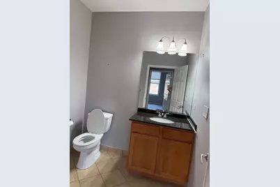 275 E Railroad Avenue #301, Bartlett, IL 60103 - Photo 11