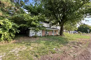 215 W Main St, Sheldon, IL 60966 - Photo 3