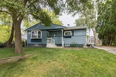 7 Hickory Drive, Carpentersville, IL 60110 - Photo 1