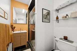 2458 N Linden Pl, Chicago, IL 60647 - Photo 15