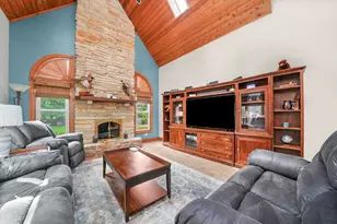 17860 S Crystal Lake Dr, Homer Glen, IL 60491 - Photo 9