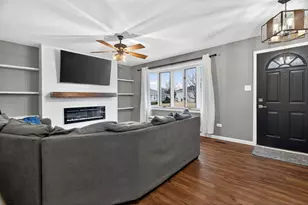 [Address not provided], Plainfield, IL 60586 - Photo 3