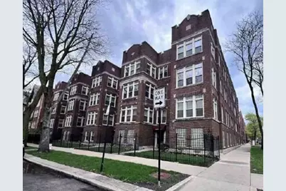 2230 E 70th Place #204, Chicago, IL 60649 - Photo 3