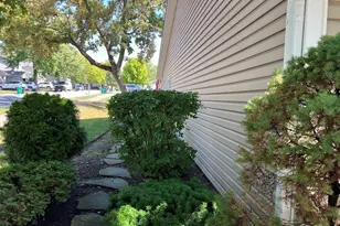 213 Stanyon Ln, Bloomingdale, IL 60108 - Photo 15