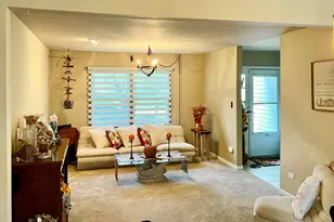 213 Stanyon Ln, Bloomingdale, IL 60108 - Photo 3