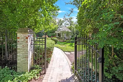 2255 Pebble Creek Drive, Lisle, IL 60532 - Photo 7