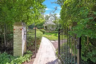 2255 Pebble Creek Dr, Lisle, IL 60532 - Photo 7