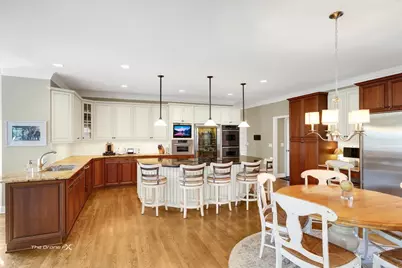 2255 Pebble Creek Drive, Lisle, IL 60532 - Photo 17