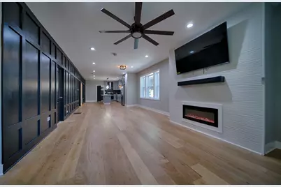 7650 S Cregier Avenue, Chicago, IL 60649 - Photo 5