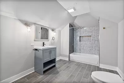 7650 S Cregier Avenue, Chicago, IL 60649 - Photo 17