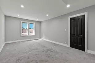 7650 S Cregier Ave, Chicago, IL 60649 - Photo 23