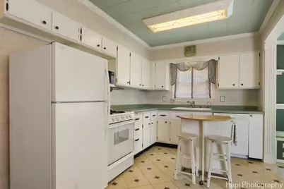 36 S Pistakee Lake Road, Fox Lake, IL 60020 - Photo 15