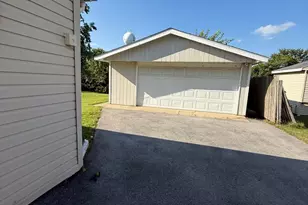 3951 171st St, Country Club Hills, IL 60478 - Photo 5