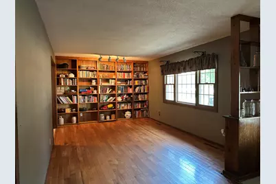 12855 Lawrence Road, Sterling, IL 61081 - Photo 9