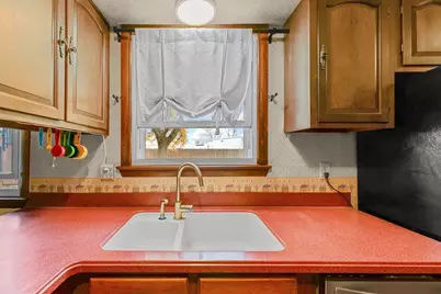 2213 Roland Drive, Champaign, IL 61821 - Photo 9