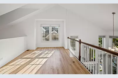 807 Fairmont Court, Des Plaines, IL 60018 - Photo 13