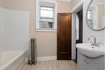 7422 S Bennett Avenue #2, Chicago, IL 60649 - Photo 11