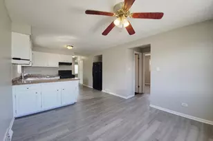 383 Calhoun Ave, Calumet City, IL 60409 - Photo 7