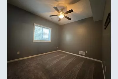 2404 Treeline Drive, Bloomington, IL 61704 - Photo 35