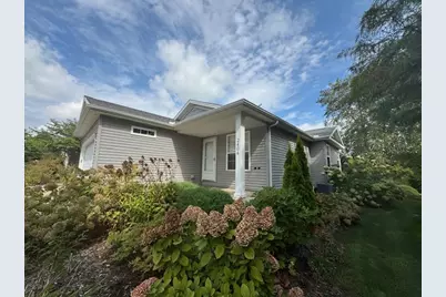 2404 Treeline Drive, Bloomington, IL 61704 - Photo 3