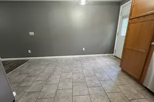 2404 Treeline Drive, Bloomington, IL 61704 - Photo 17