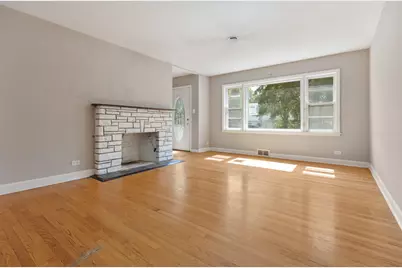 9532 Greenwood Drive, Des Plaines, IL 60016 - Photo 3