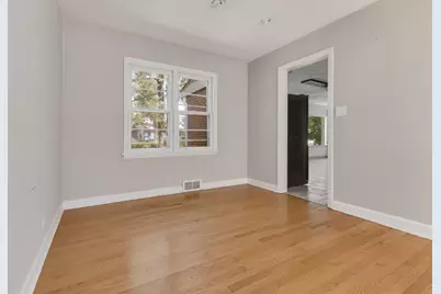 9532 Greenwood Drive, Des Plaines, IL 60016 - Photo 5