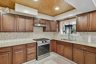 12815 S Seneca Rd, Palos Heights, IL 60463 - Photo 11