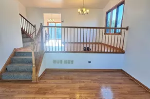 346 Wild Rose Ln, Romeoville, IL 60446 - Photo 3