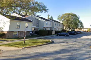 1135 Williamsburg Rd, Country Club Hills, IL 60478 - Photo 3