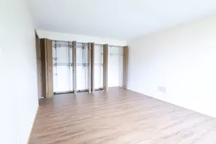 1135 Williamsburg Rd, Country Club Hills, IL 60478 - Photo 11