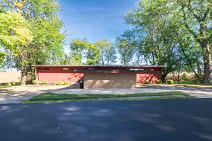 706 N 4th St, Ashton, IL 61006 - Photo 1