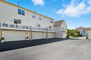 3077 Nicklaus Ln, Wadsworth, IL 60083 - Photo 5