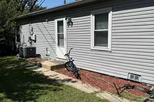 1908 215th Pl, Sauk Village, IL 60411 - Photo 3