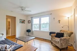 1909 Louise St, Crystal Lake, IL 60014 - Photo 11